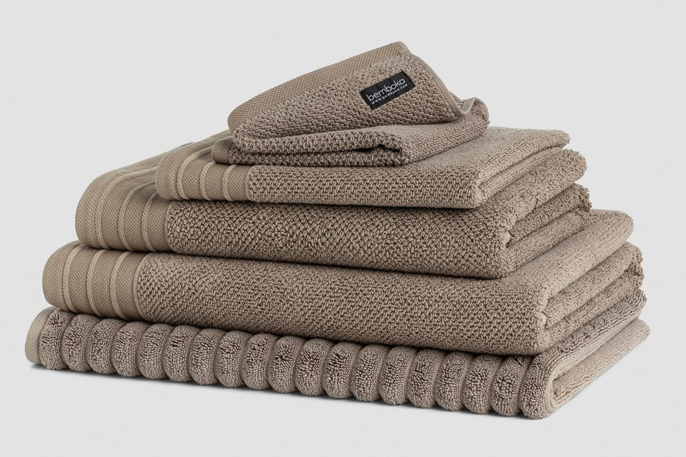 Bemboka Bath Sheet, Jacquard Weave, 100% Cotton, 650gsm, Mocha
